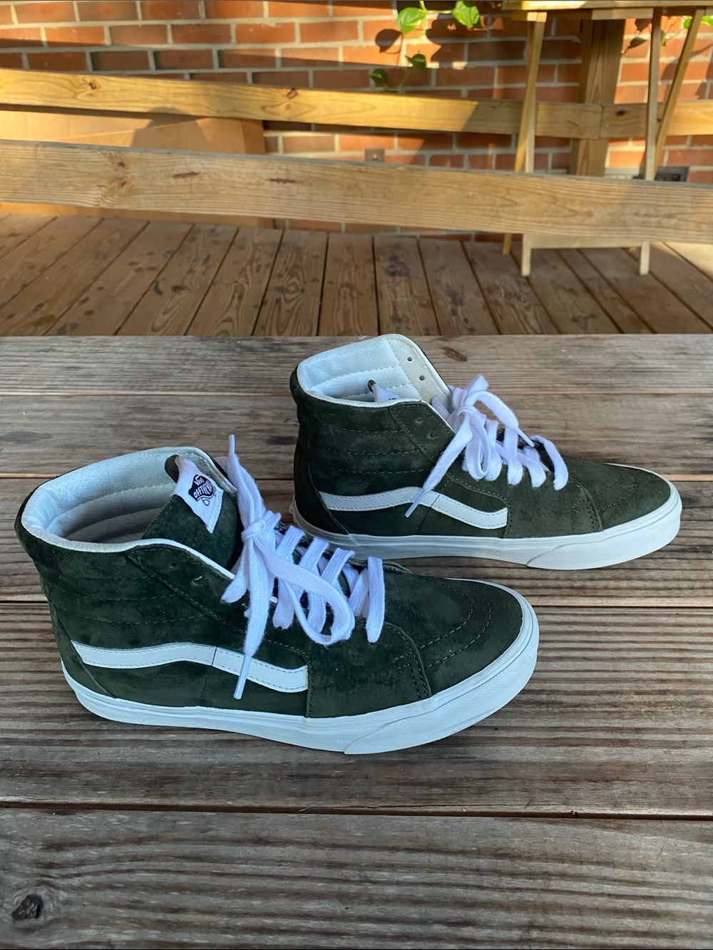 Vans Sk8 Hi-Top Suede Sneakers in Olive Green w/ White Stripe Size Men 6 Wom 7.5